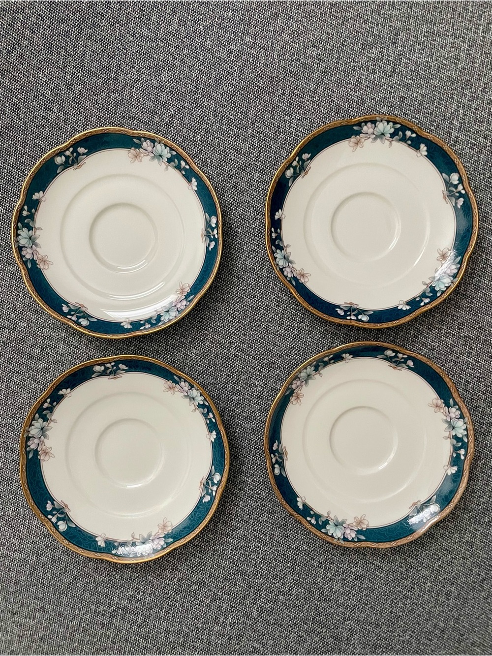 Noritake Sandhurst 9742 Bone China
 Saucers 6 inch plates set of 4